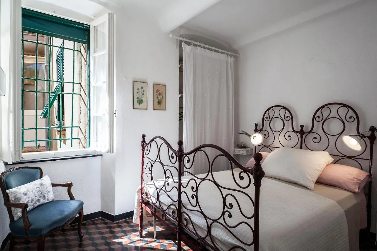 Apartment Santa Margherita: Bord De Mer! Santa Margherita Ligure Italy